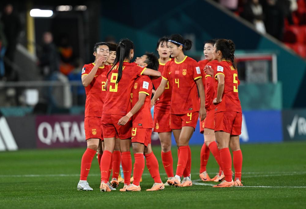 女足世界杯 ｜ 中国女足大比分不敌英格兰 世界杯黯然出局